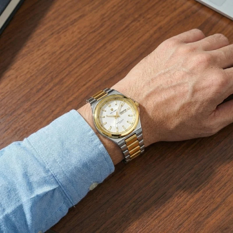 Poedagar White Gold Sovereign - Case and bracelet