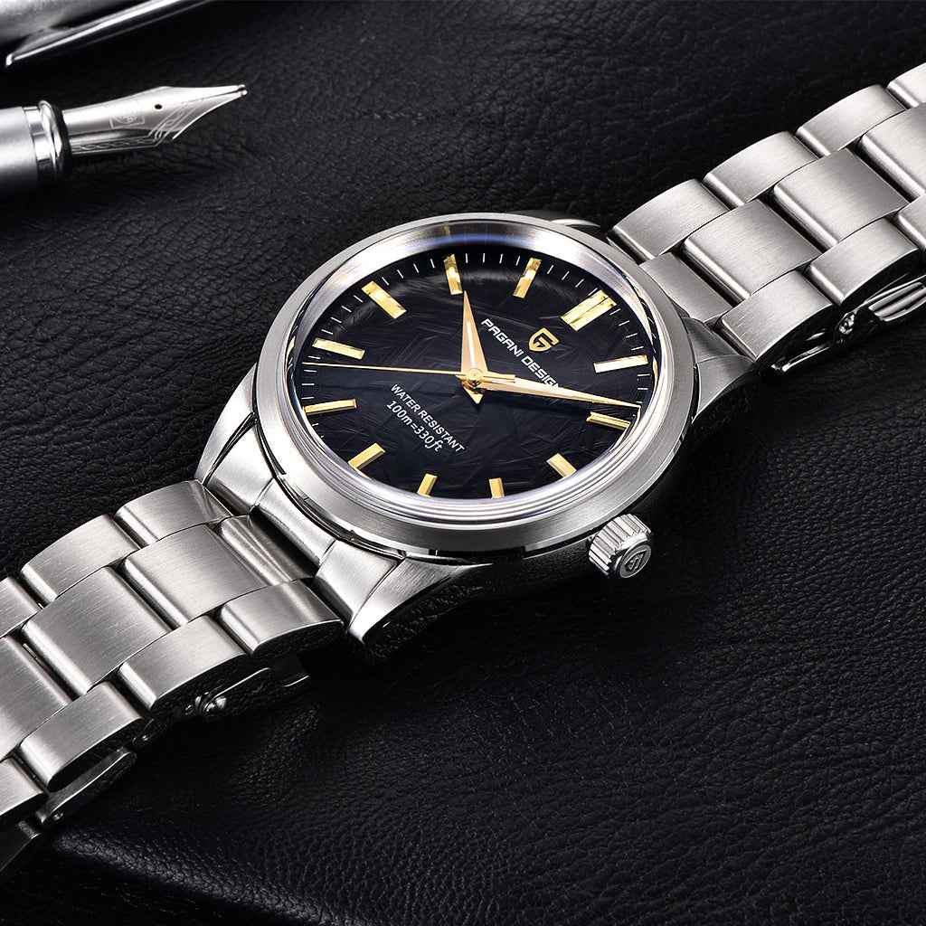Pagani Design Meritus Ônix - On the wrist