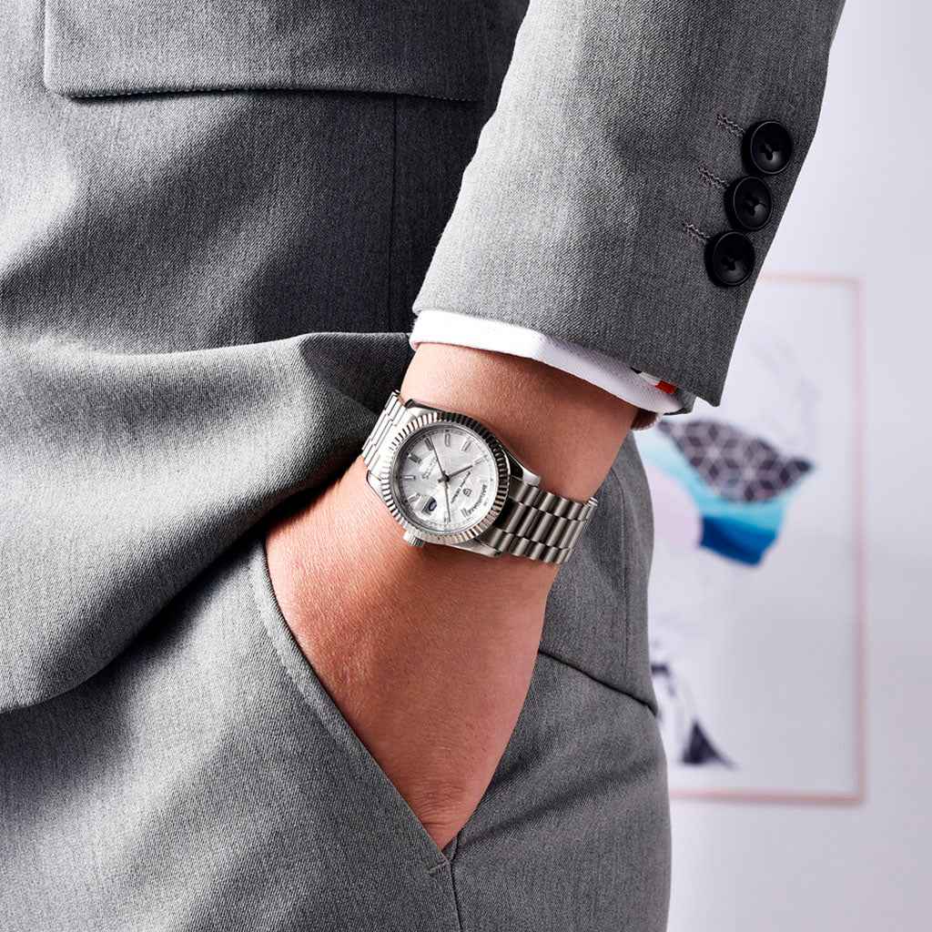 Pagani Design London White - Case and bracelet