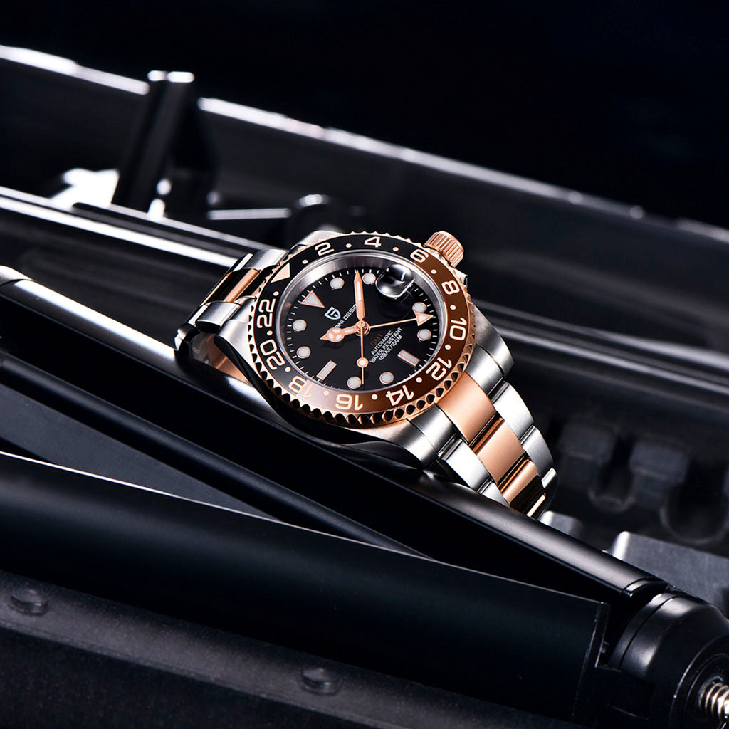 Pagani Design Pantheon Gold - Dial