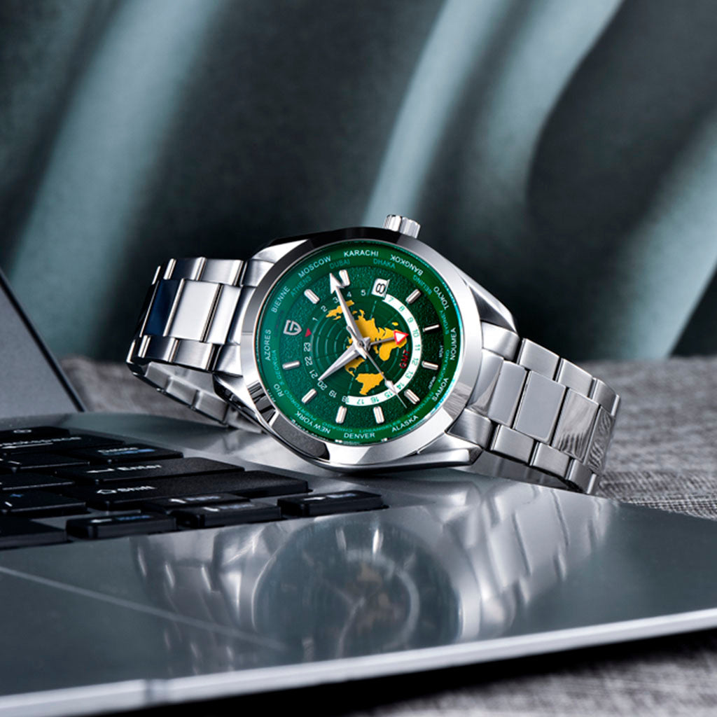 Pagani Design Travel Green - On the wrist