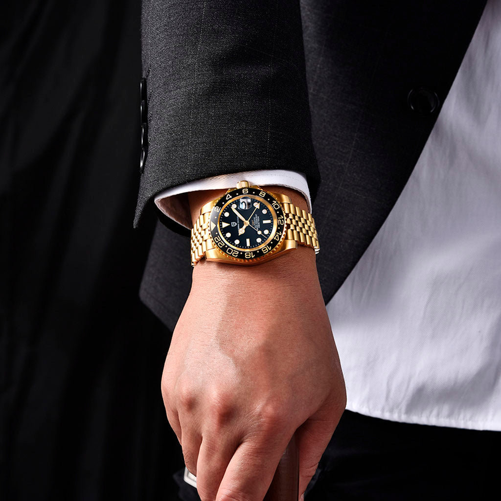 Pagani Design Pantheon Pure Gold - Dial