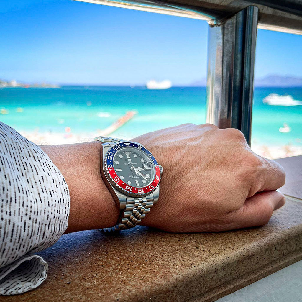 Pagani Design Pantheon Red - Case and bracelet