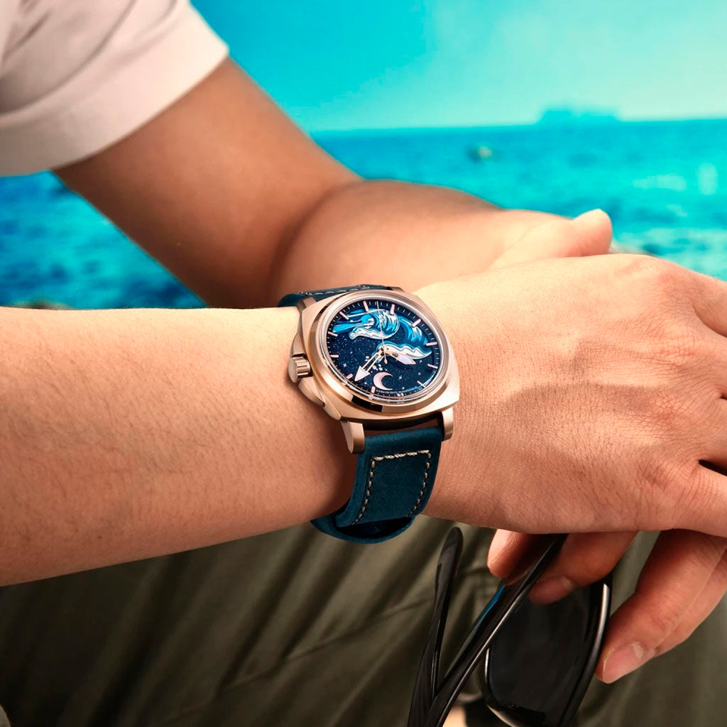 Pagani Design Wave Gold Blue - On the wrist